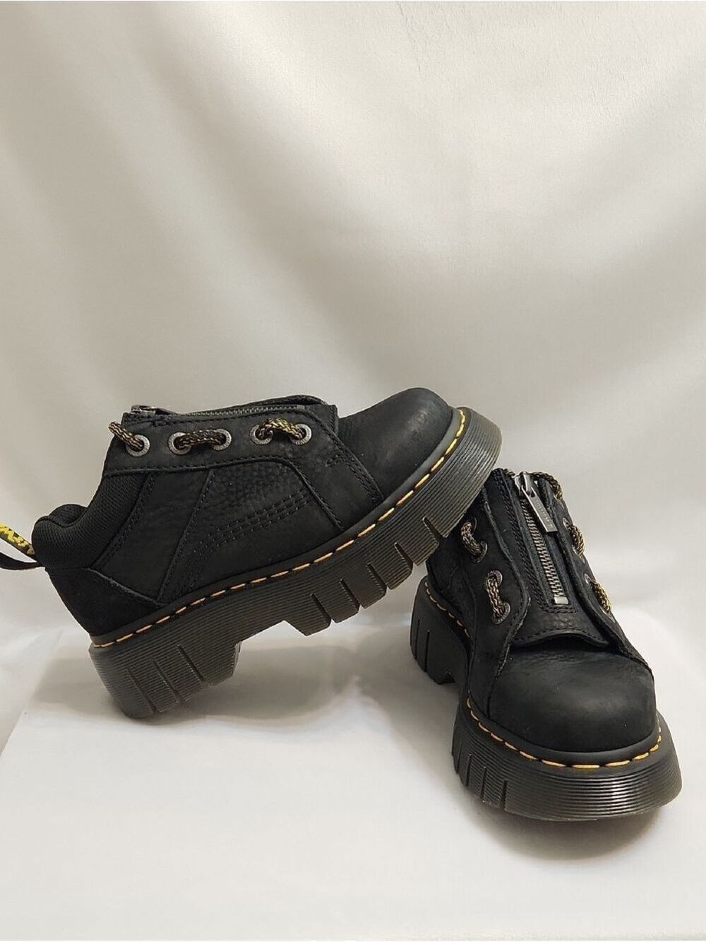 Dr. Martens Woodard Lo Zip Black Leather Shoes (W Size 5) - Picture 1 of 12